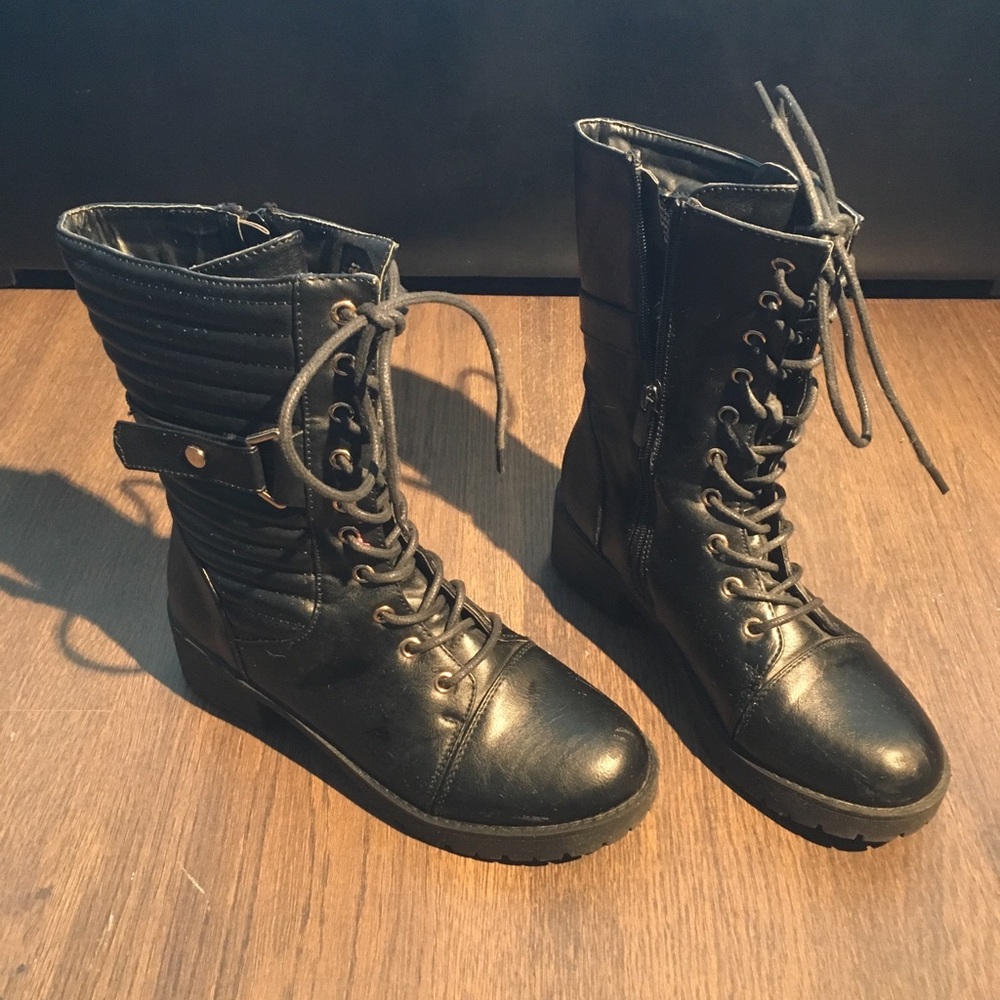 Black Women’s Combat Boots